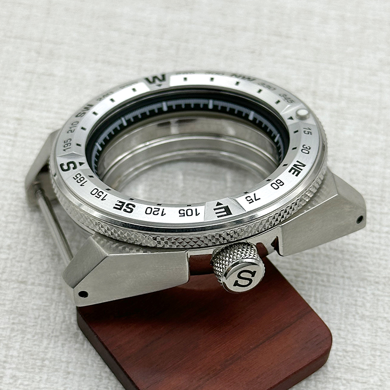 NH35ケース サムライキングケース サファイアクリスタル  - Citizen Watch Tsuyosa のレビューと価格