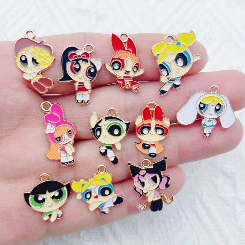 10個入り 合金製オイルドリップ漫画ガールペンダント、DIY - Drop Earrings のレビューと価格